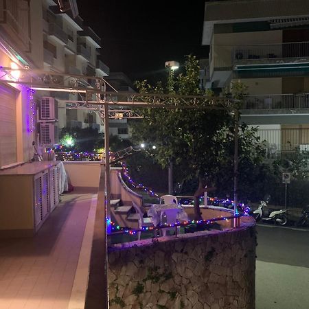 Treehouse Sorrento Apartment Exterior photo